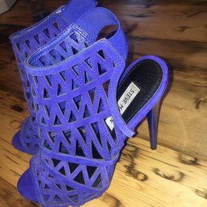 Steve Madden Blue Heels